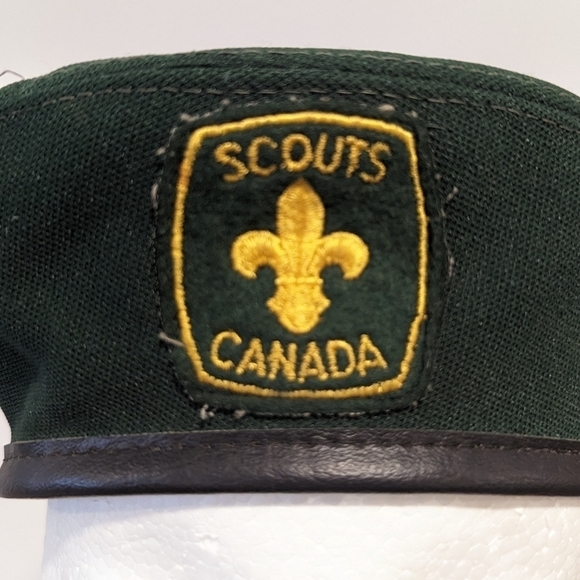 BOY Scouts Canada green beret - Picture 2 of 9